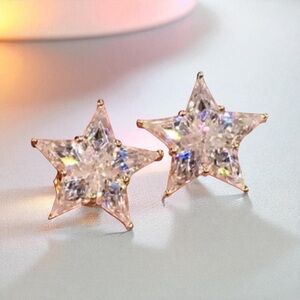 18k Gold Played CZ Star Earrings. New.